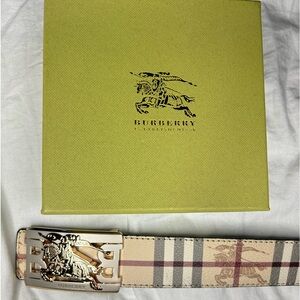 Burberry belt, size; 48/120, brand new